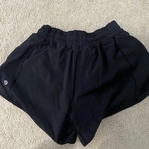 Lululemon Shorts: 6 Tall, Black